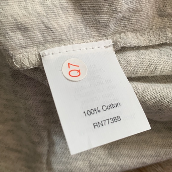 J Crew Grey Basic Top Size Small - Picture 6 of 7